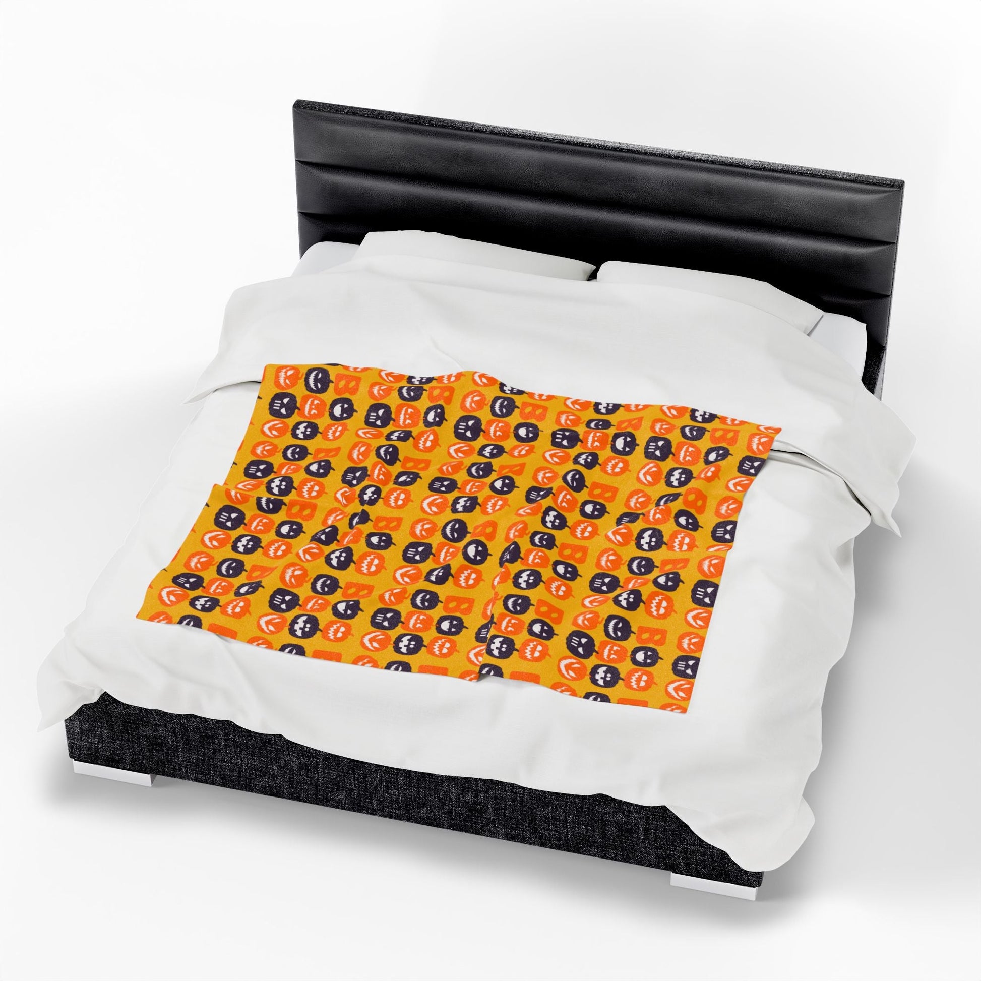 Velveteen Plush Blanket - Pumpkin Halloween Design, Cozy Fall Home Decor, Soft Throw Blanket, Warm Sofa - Gooso Pixel