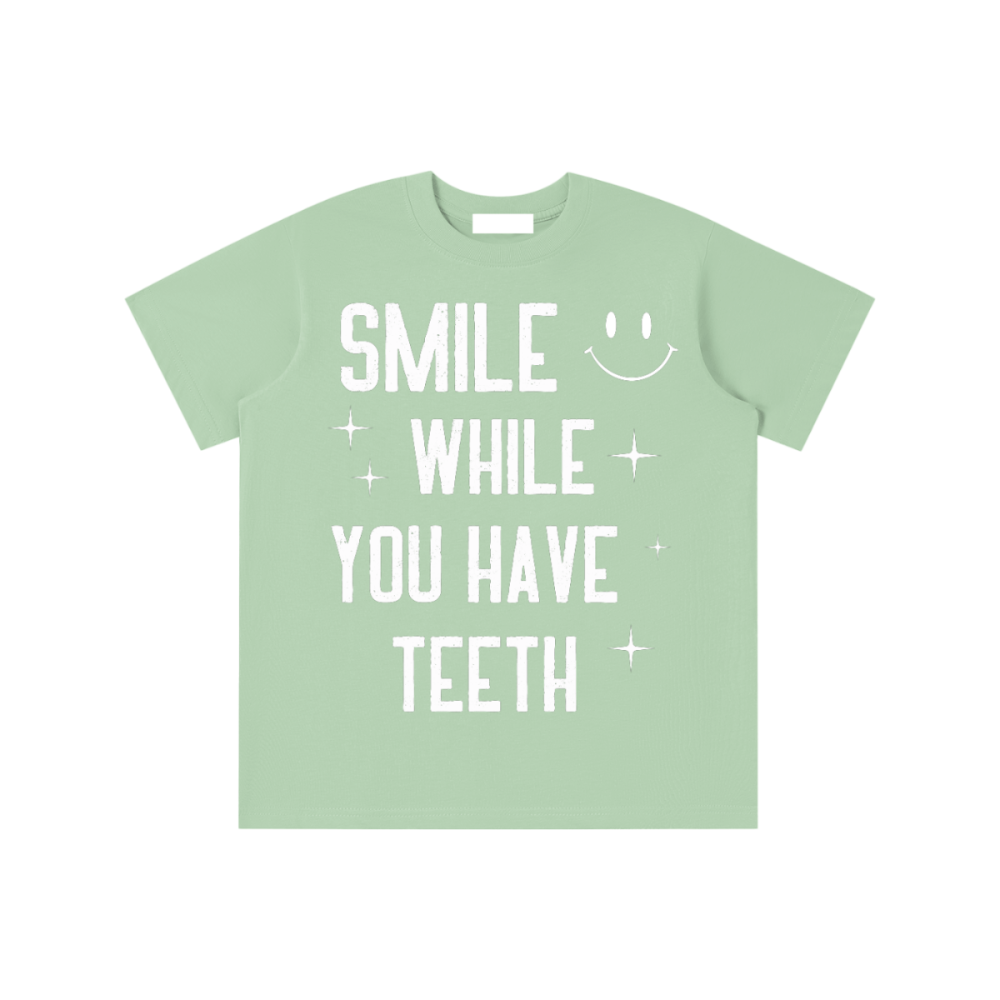 Essential Kids' T-shirt - Gooso Pixel-green smile while you have teeth 